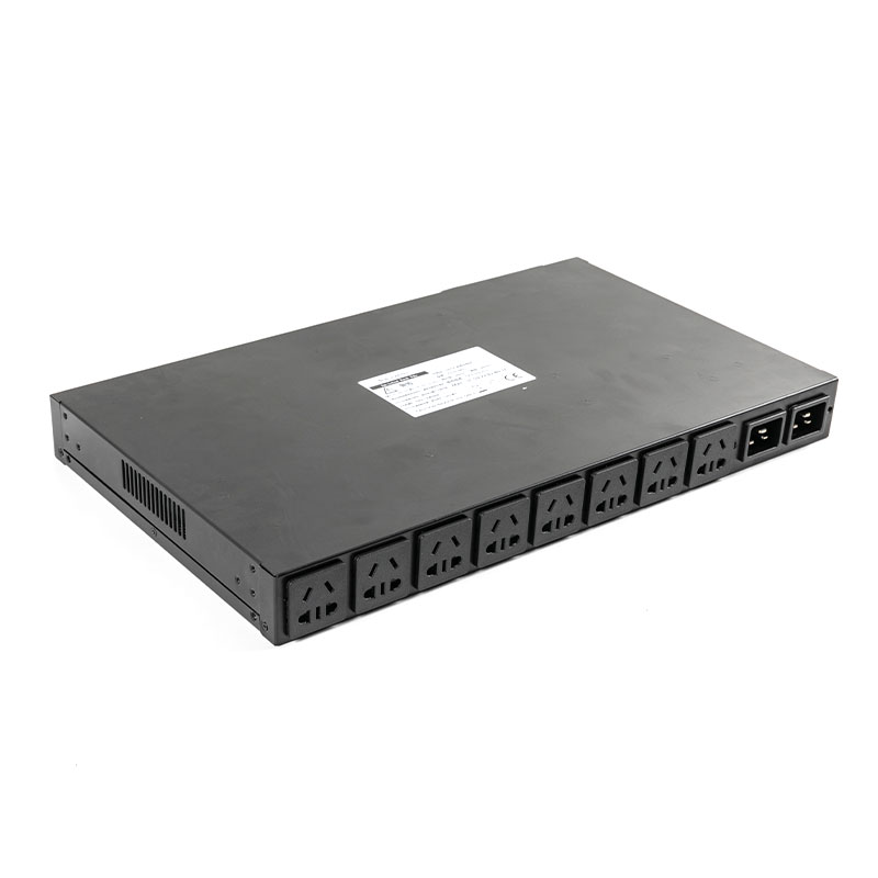 10 Sorties C20 Vertical TCP / IP Capteur Éco-intelligente PDU de Rack de 1U