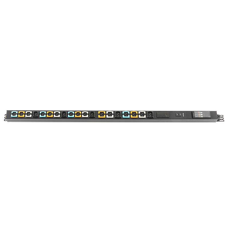 19 Sortie C13 C19 Disjoncteur vertical 3 SPD Commutateur PDU de Rack